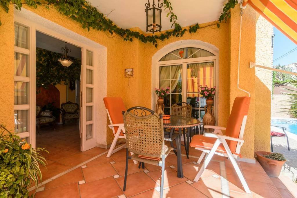 Habitaciones En Casa Centrica Con Piscina Almuñécar Εξωτερικό φωτογραφία