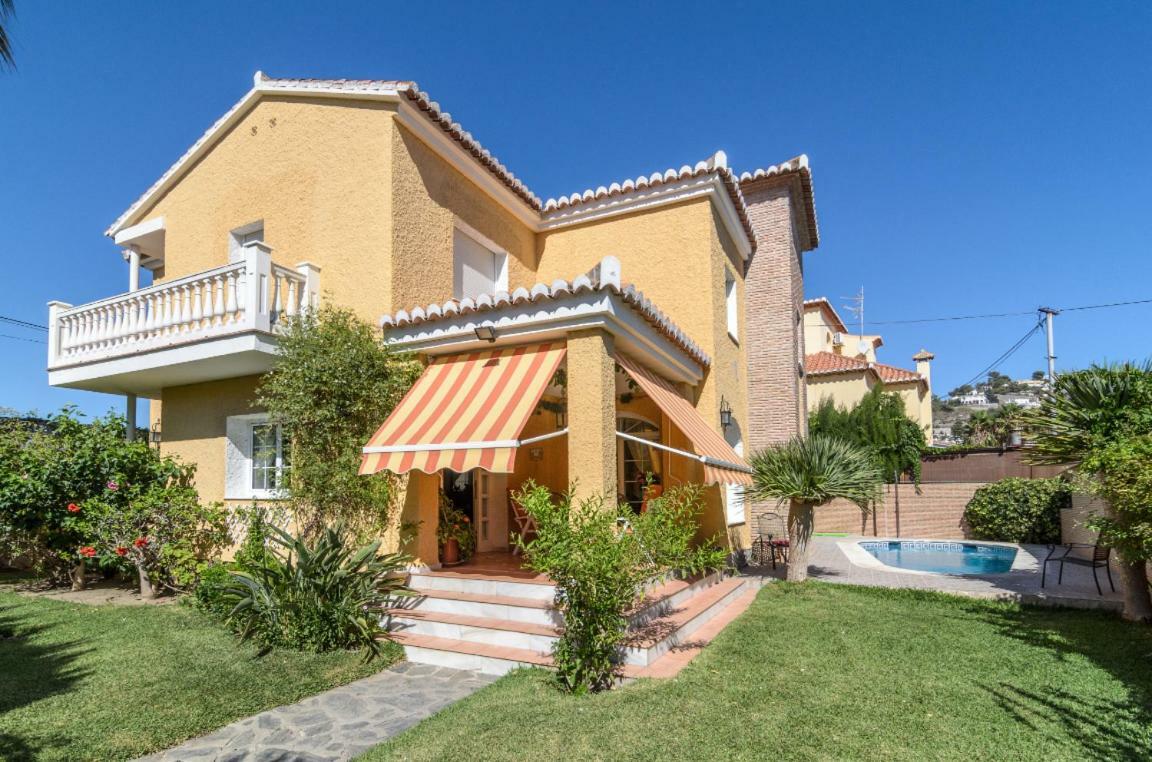 Habitaciones En Casa Centrica Con Piscina Almuñécar Εξωτερικό φωτογραφία