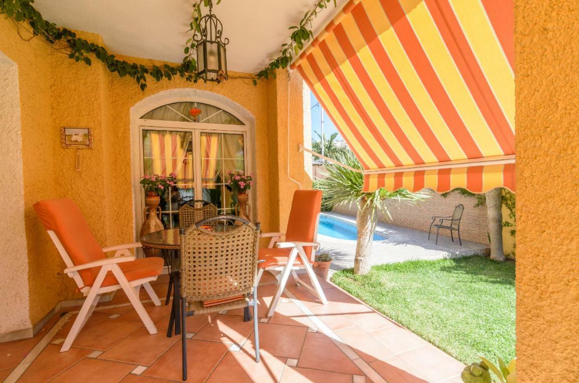 Habitaciones En Casa Centrica Con Piscina Almuñécar Εξωτερικό φωτογραφία